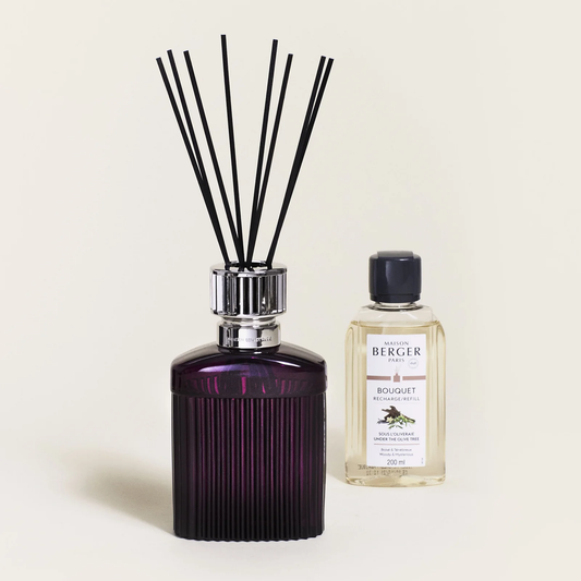 Parfumsticks Alpha Prune Scandale met Sous l'Oliveraie